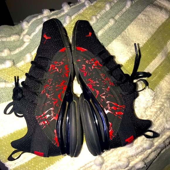 Puma Running Shoes NWOT ❤️🖤 - Picture 7 of 8
